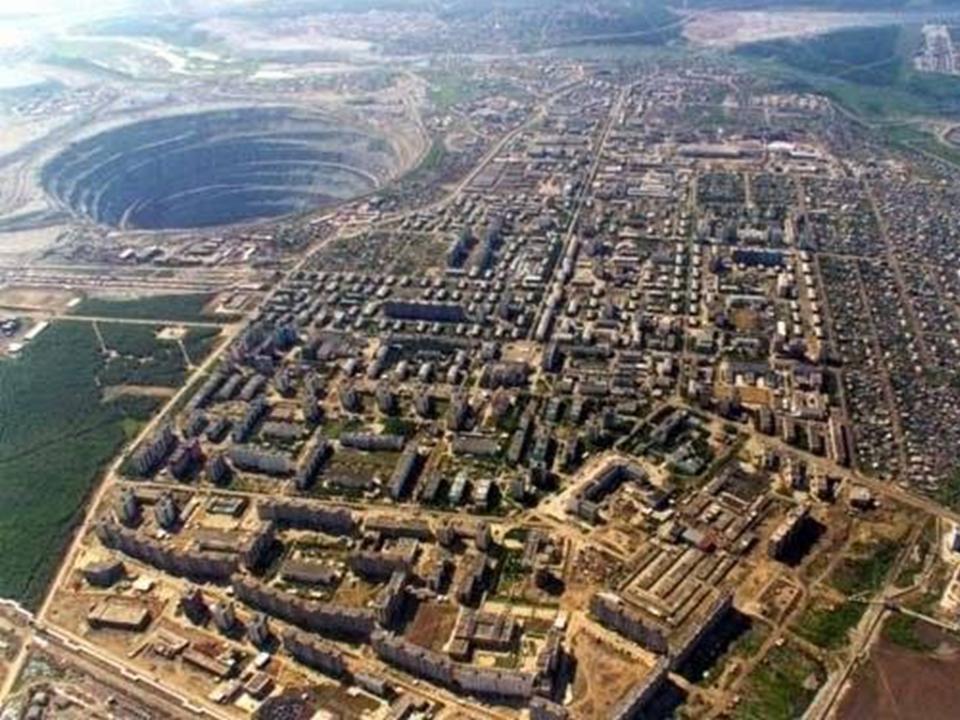 PhotoCosmos The deepest hole in the World