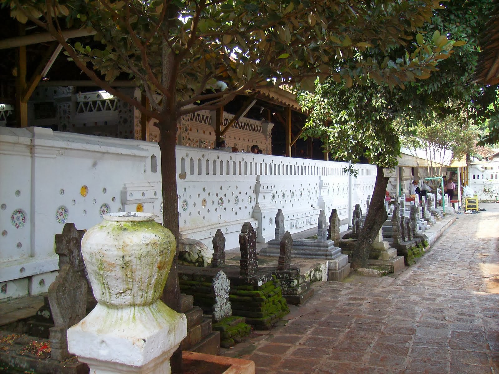 nusantaraku: Makam Cungkup / Petilasan SUNAN GUNUNG JATI (SYARIF