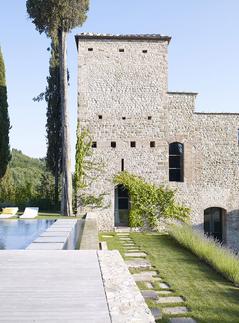 Castello Uglione, A medieval villa in Tuscany