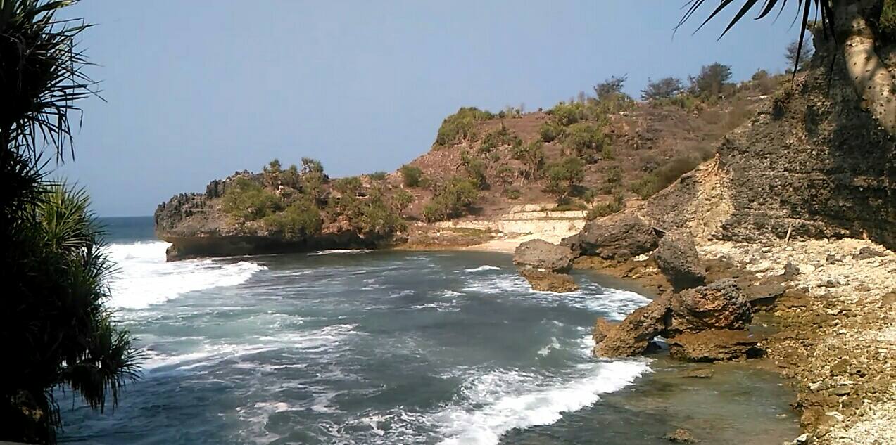 Pantai Mungil di Yogyakarta Dengan Sejuta Keindahan