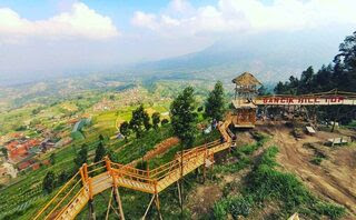 Wisata Alam Indah Dan Mempesona di Solo Jawa Tengah BUKIT GARCIK