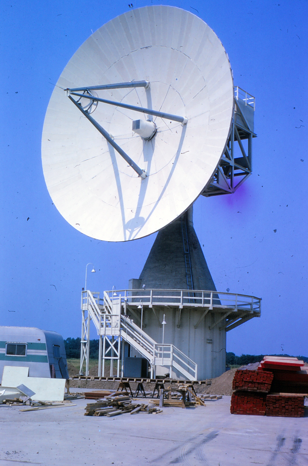 GRANDPA'S NAVY: Grandpa Built This Satellite Dome