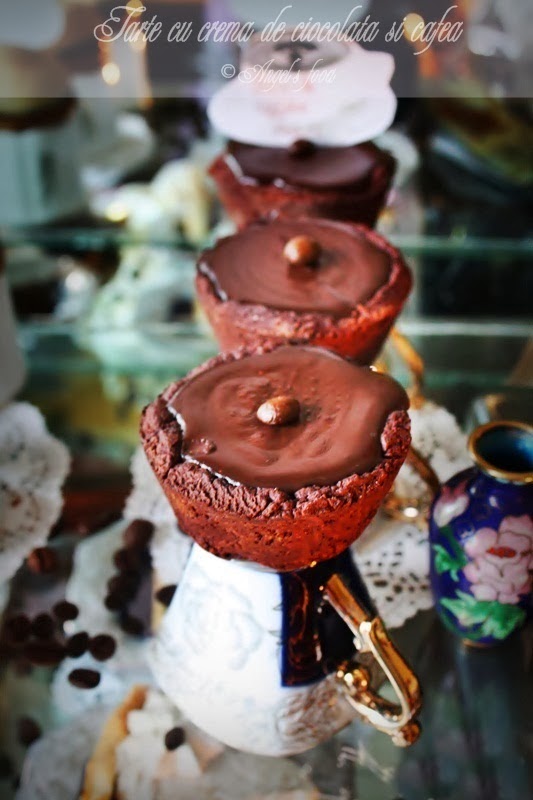 Tarte cu crema de ciocolata si cafea~Chocolate coffee cream tartlets