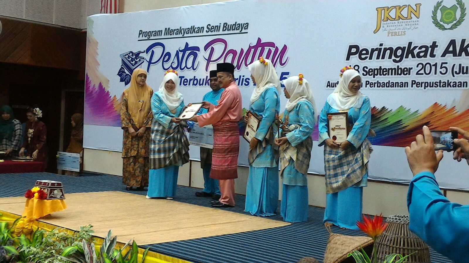 Soalan Dan Jawapan Pantun Alam Remaja  Contoh Agece