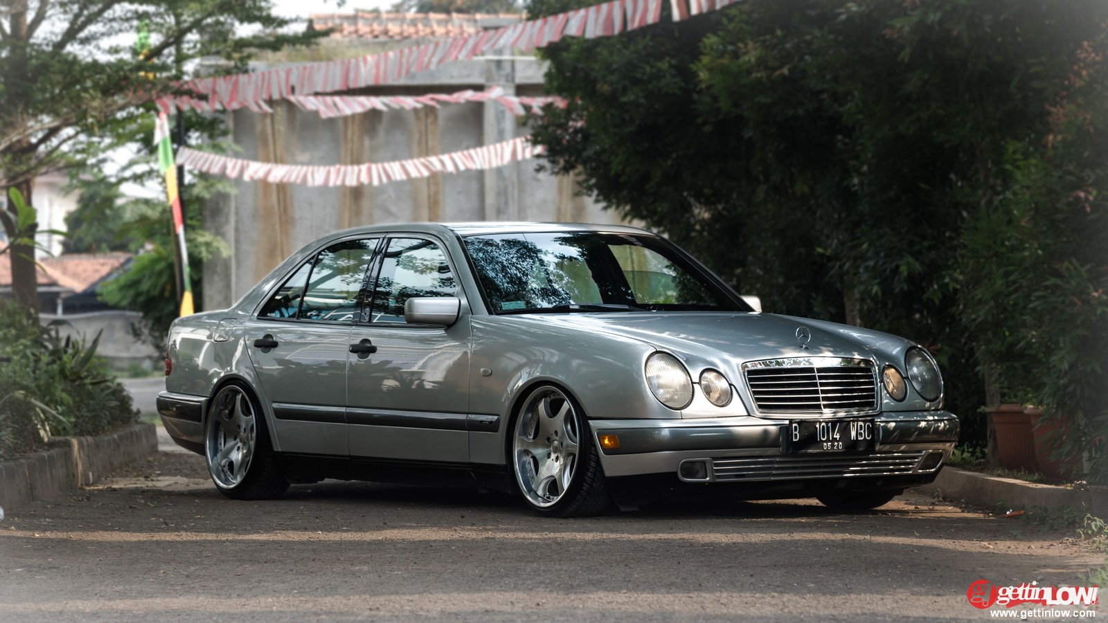 Мерседес e230 w210