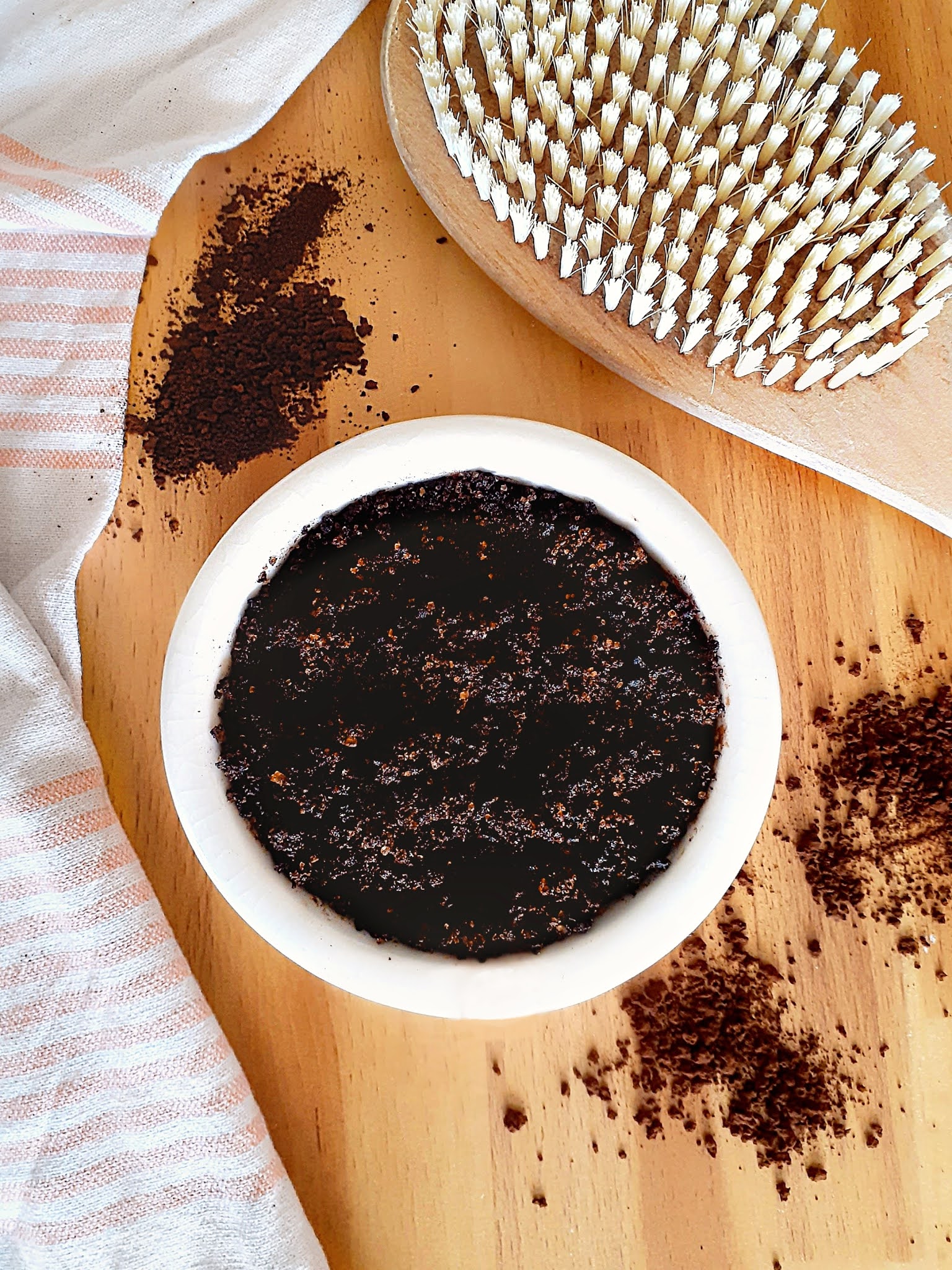 Cellulite Coffee & Coconut Oil Scrub Opal Crown