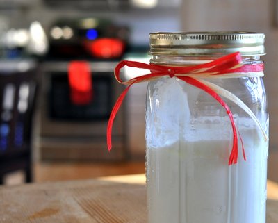 Homemade Buttermilk, another Homemade Pantry recipe ♥ KitchenParade.com, just three ingredients for the thickest, creamiest and tangiest homemade buttermilk ever.