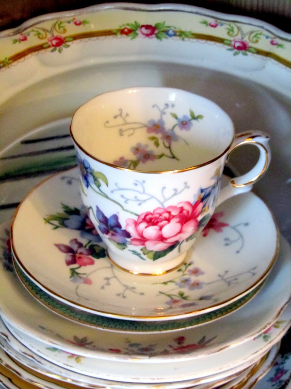 Madelief The Vintage Teacup club