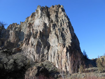 smith rock, rock, outdoors, blue sky