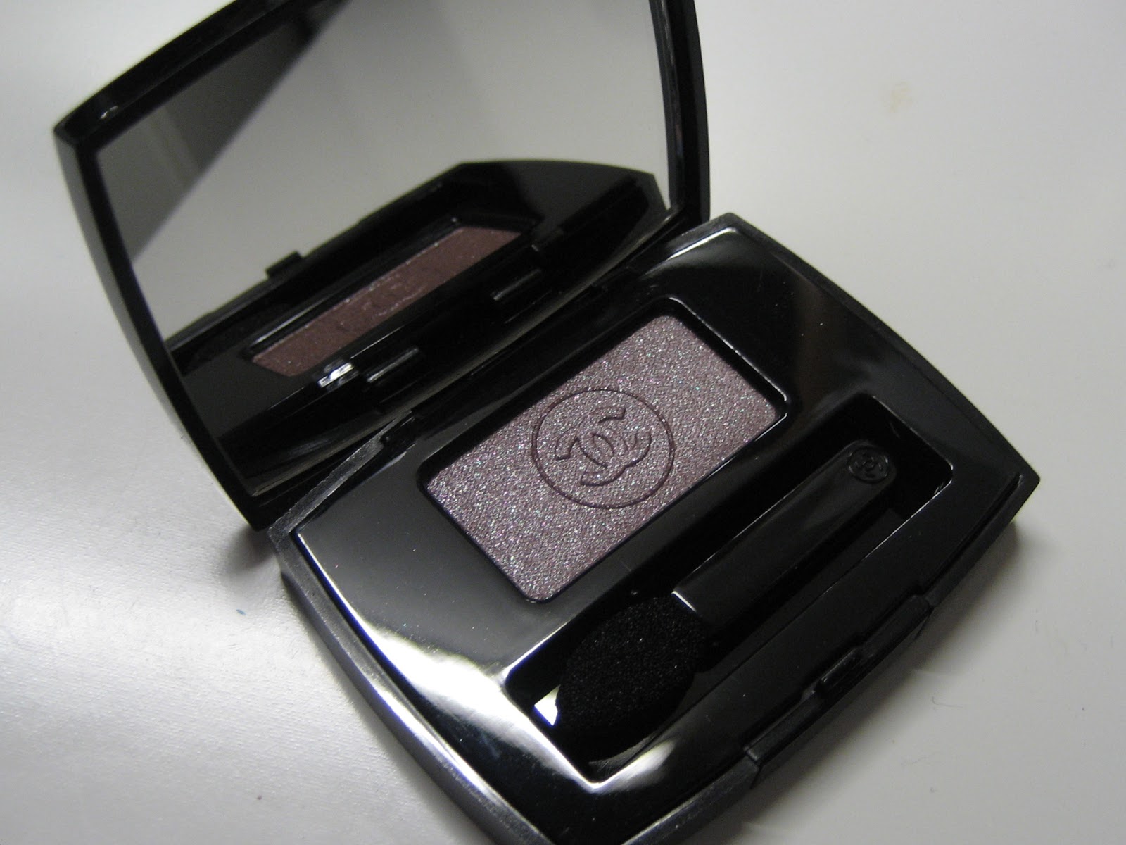 Chanel Fauve #90 Soft Touch Eyeshadow - The Beauty Look Book