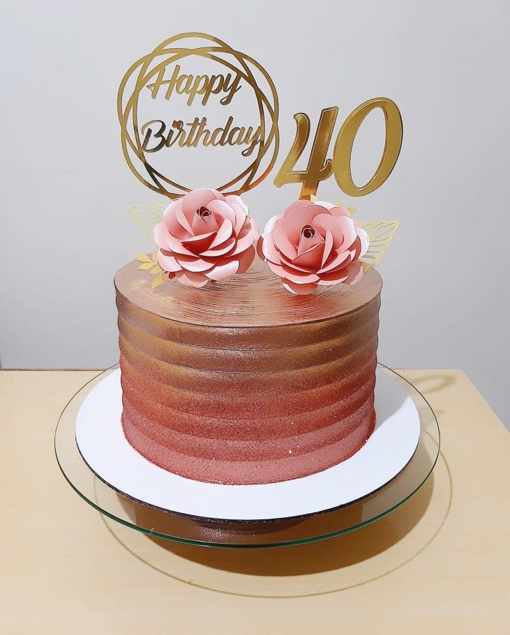 Topo de bolo feminino: +40 modelos incríveis para imprimir