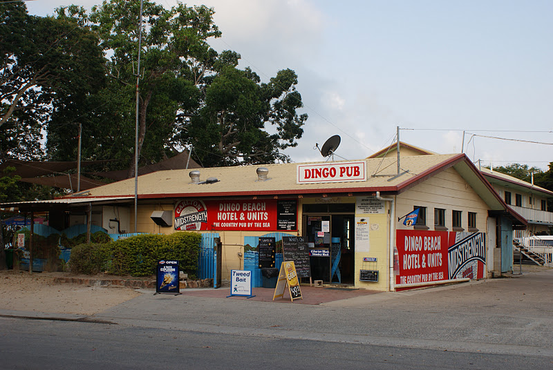 Nele & Andrew Around Oz Suburban Street, Airlie Beach, QLD