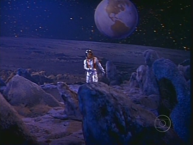 UM BIRUTA EM ÓRBITA (DUBLADO/TV-RIP) – 1966 Img_04%2B%255BLargura%2BM%25C3%25A1x%2B2400%2BAltura%2BM%25C3%25A1x%2B1800%255D