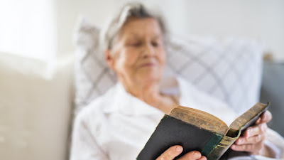 Wanita Berusia 99 Tahun Ini Telah Membaca Alkitab Sebanyak 60 Kali, 'Dan Akan Menjadikannya 61 Kali'