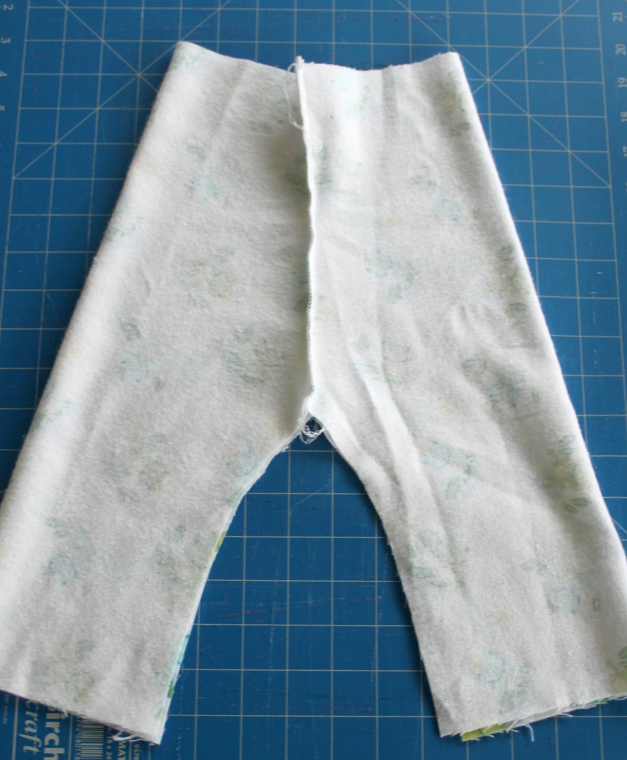 Sew Delicious Quick & Easy Kids Pants Tutorial