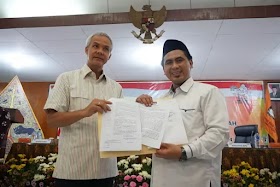 KPU Resmi Tetapkan Ganjar-Yasin Pemenang Pilgub Jateng 2018