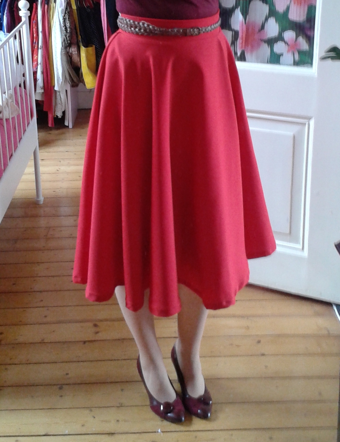 40's & 50's fashionista: Vintage sewing: circle skirts