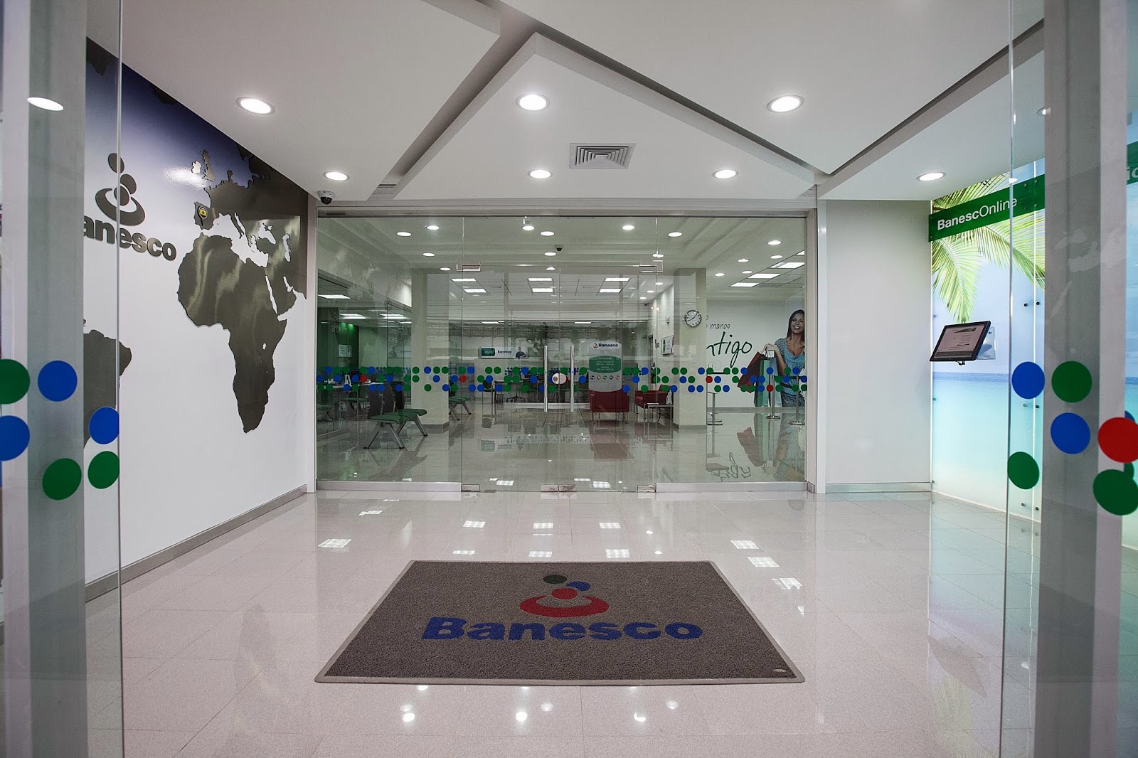 Banesco sigue creciendo, ahora con nueva sucursal en la Ave ...