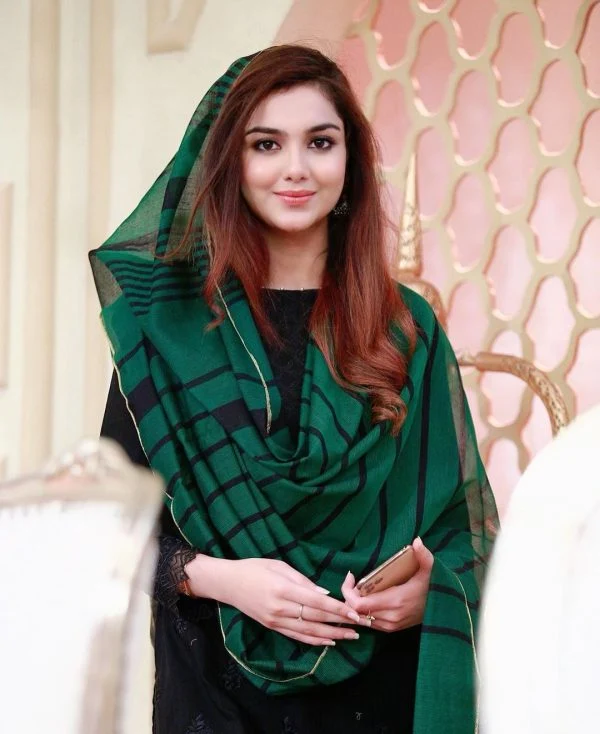 Syeda Tuba Aamir Beautiful Pictures Collection from Eid ul Fitr 