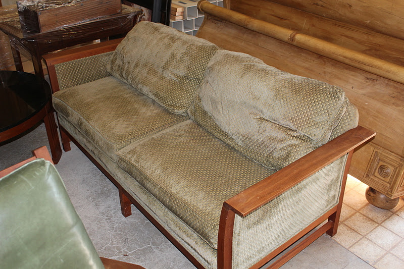R Family Furniture Sale Stickley Fayetteville Sofa