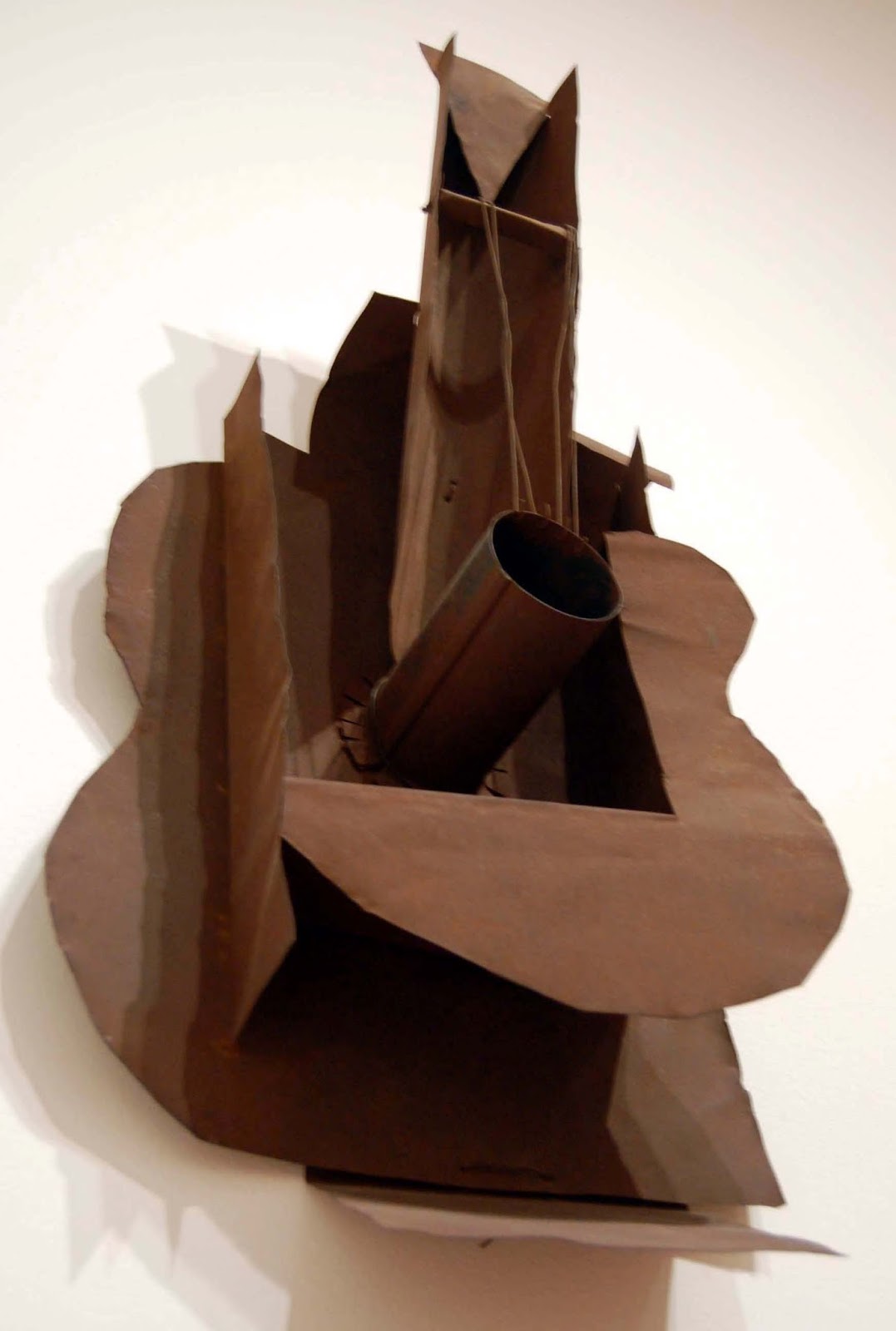 l'Histoire de l'Art : Série de guitares-----Pablo Ruiz Picasso