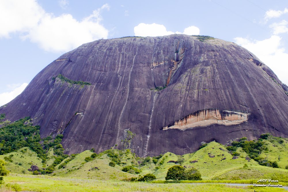Mundo das Montanhas Pedra da Boca