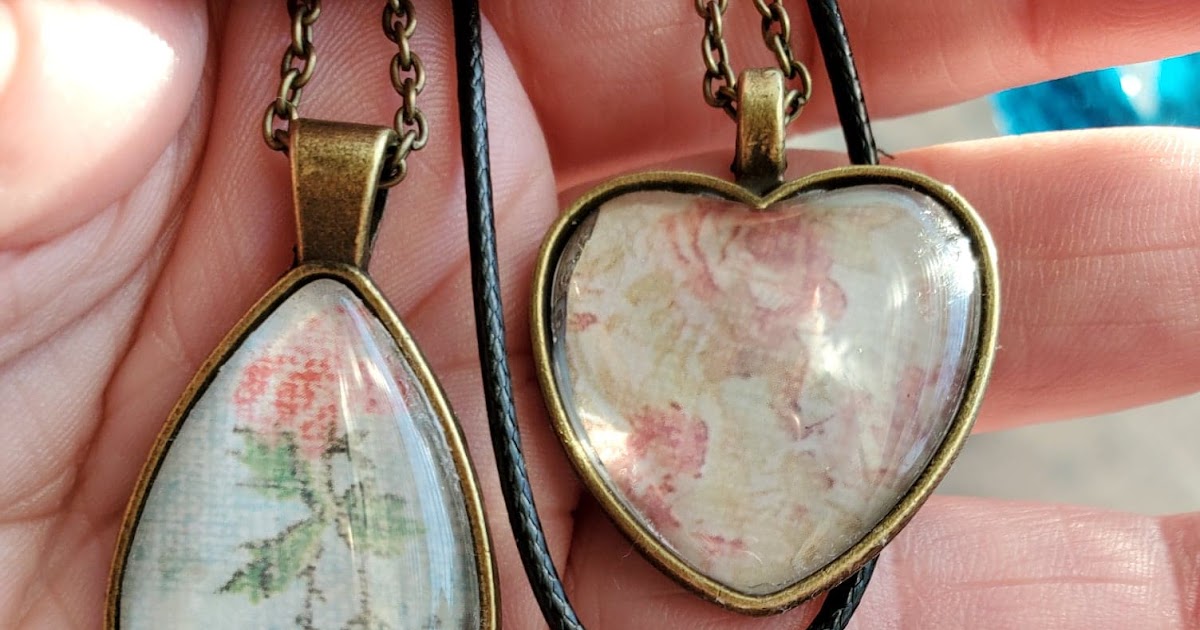 How to make your own Cabochon Necklace