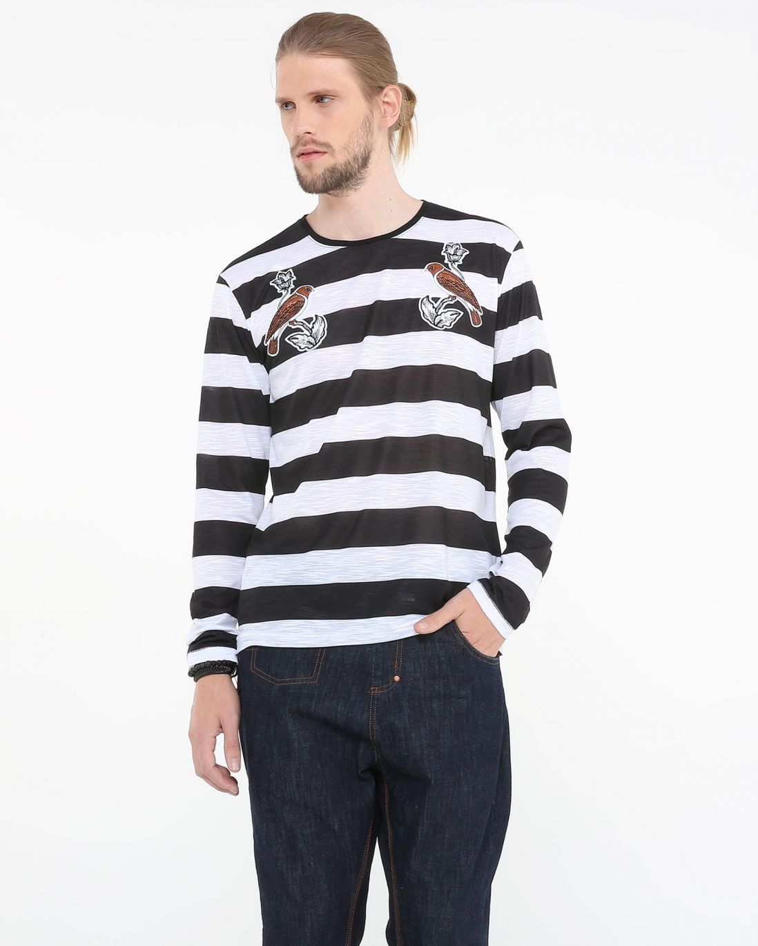 LEO KLEIN - KADU DANTAS PARA RIACHUELO - Camiseta Listras Pássaros LEO KLEIN - KADU DANTAS PARA RIACHUELO - Camiseta Listras Pássaros