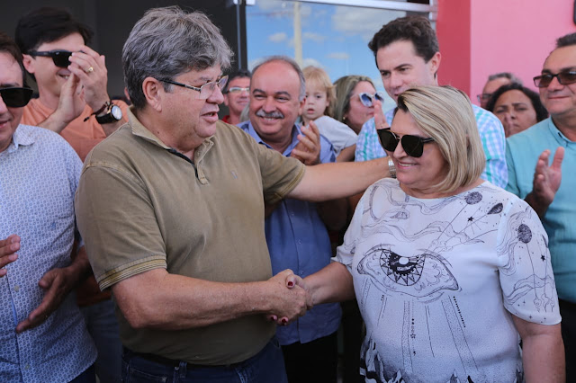 Prefeita Chaguinha recebe em Coremas o pré-candidato a governador, João Azevedo