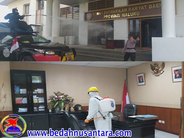 Satuan KBR Brimob Sterilkan Kantor DPRD Maluku 1 polda%2Bsemprot