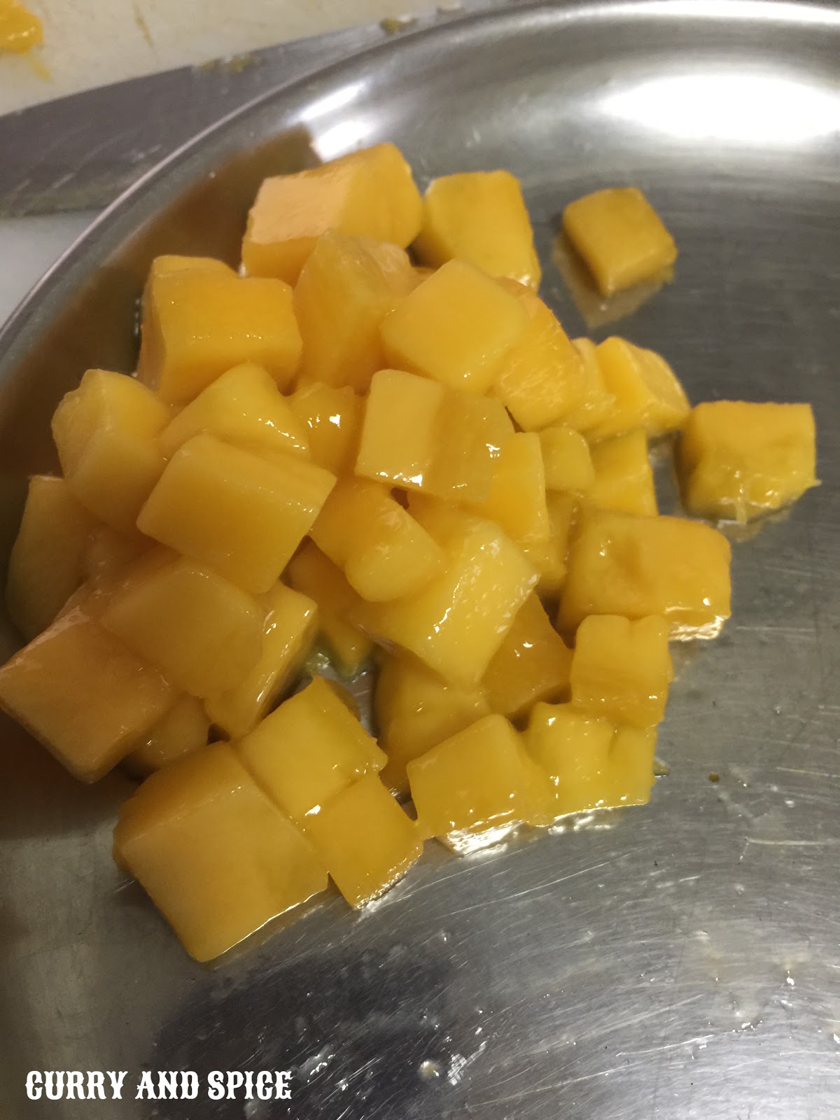 CURRY AND SPICE SPICED MANGOBANANA FROZEN YOGURT