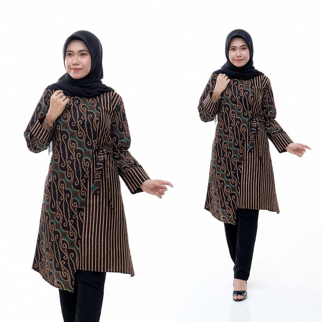 Model Tunik  Batik Kombinasi  Polos Terbaru 2022 Desain Mewah Dan Modern