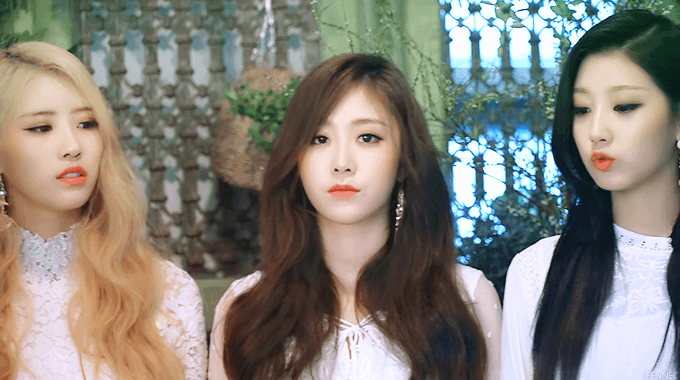 225ABD41590B252135.gif