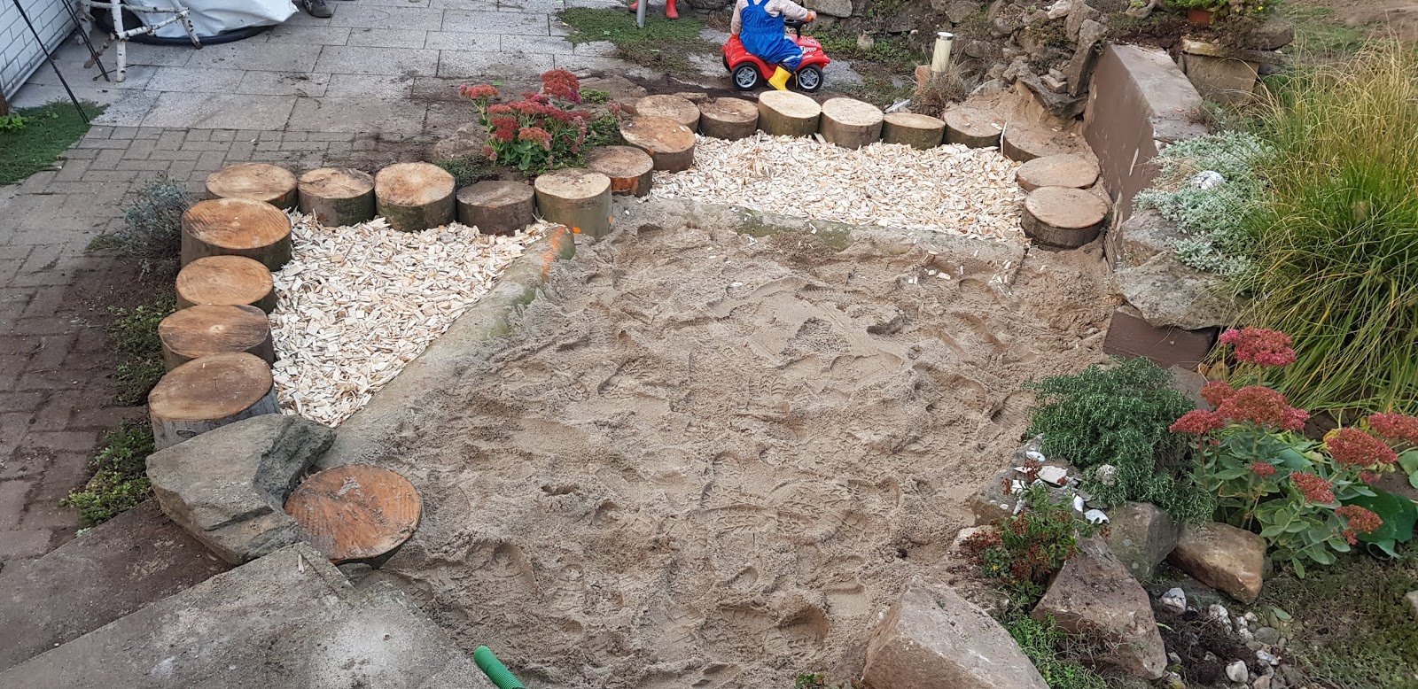 Gartenprojekt: Naturnaher Sandkasten