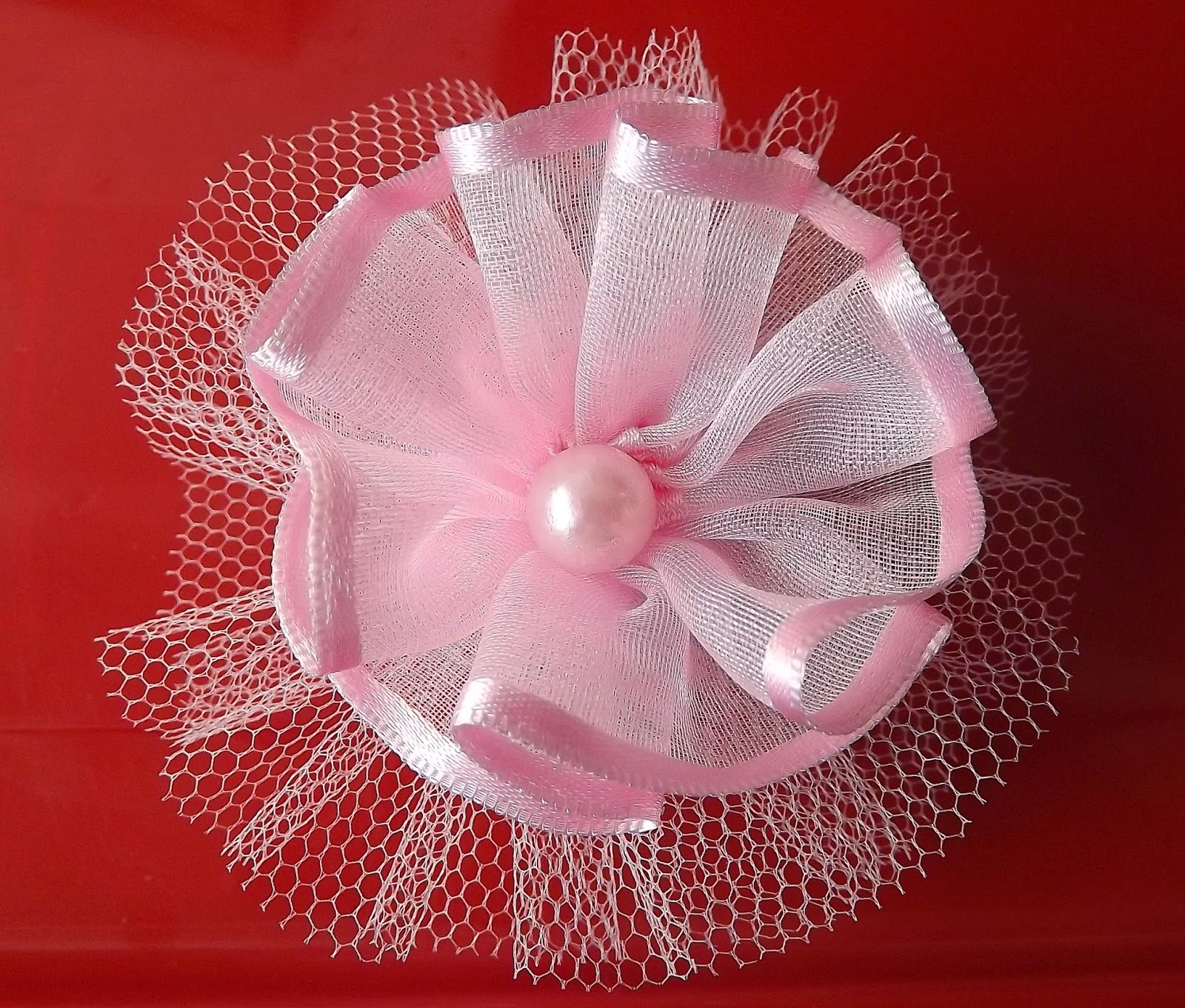 Atelier 1 2 3 Fazendo Flor de tule e fita de voil