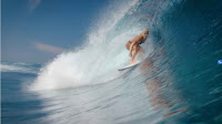 tatiana weston web surfer tahiti 13