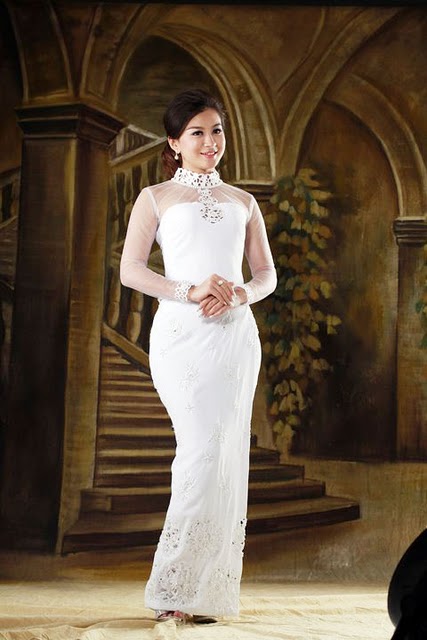 Photo Model Wutt Hmone Shwe Yi In White Burmese Fashion Dress