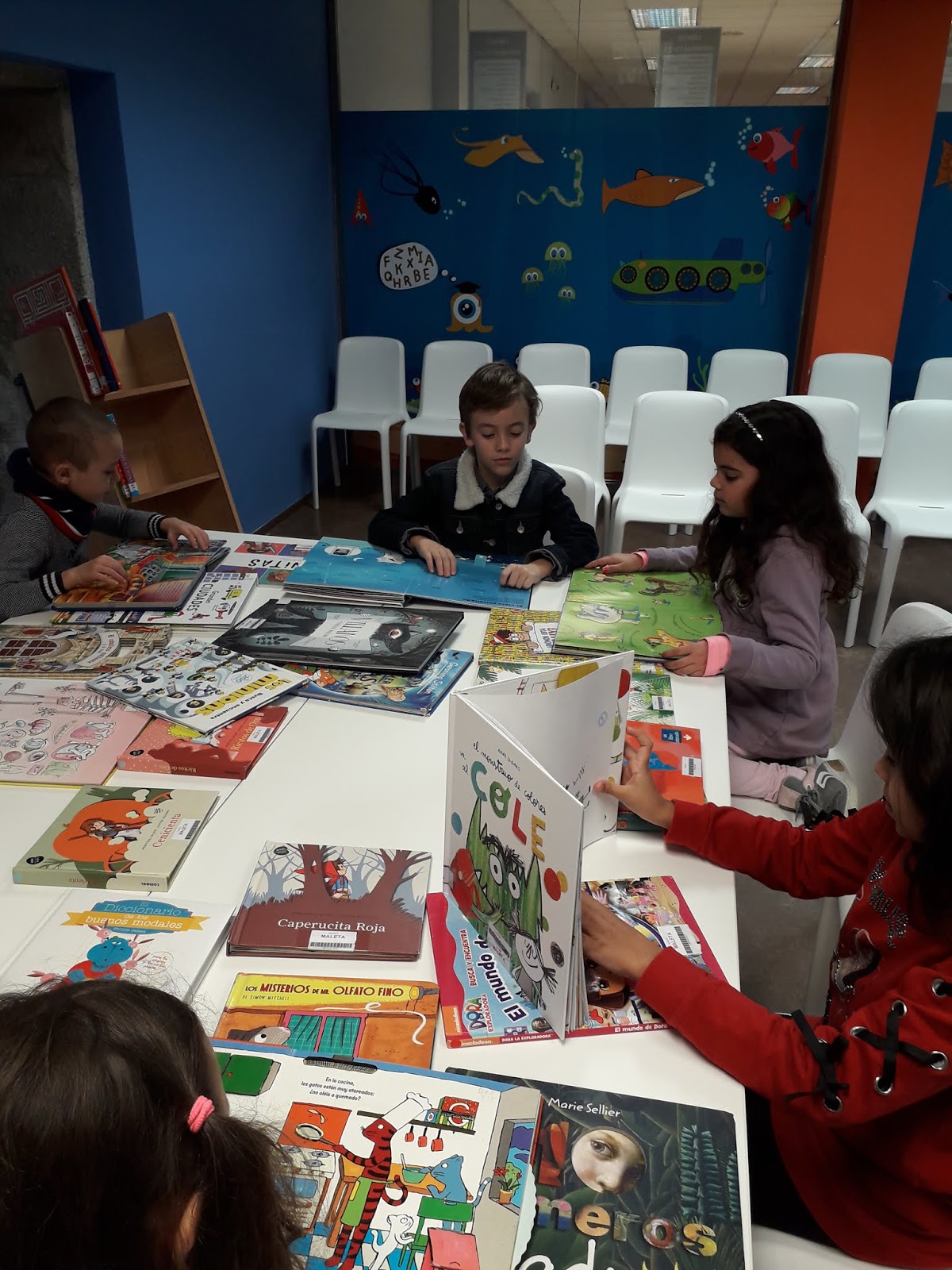 O RECUNCHO DE XOAN VISITA Á BIBLIOTECA JUAN COMPAÑEL