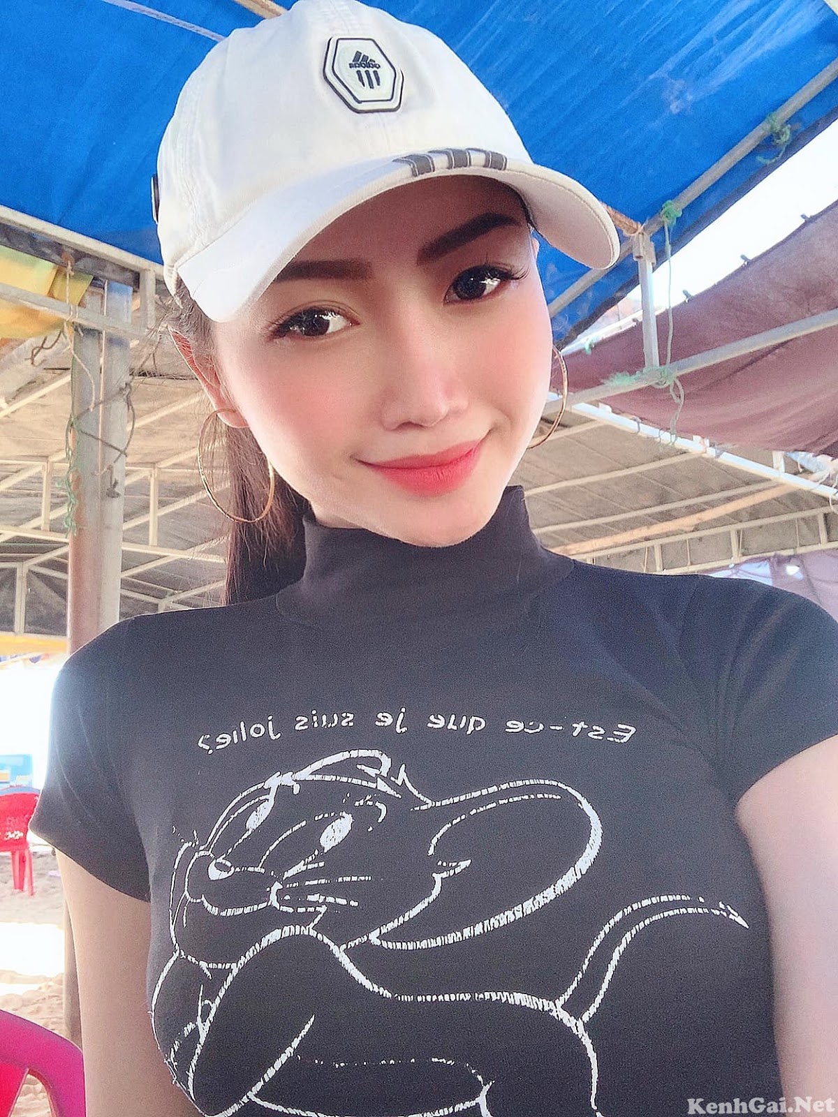 Nguyệt Miu: Gầm cao thoáng máy^^