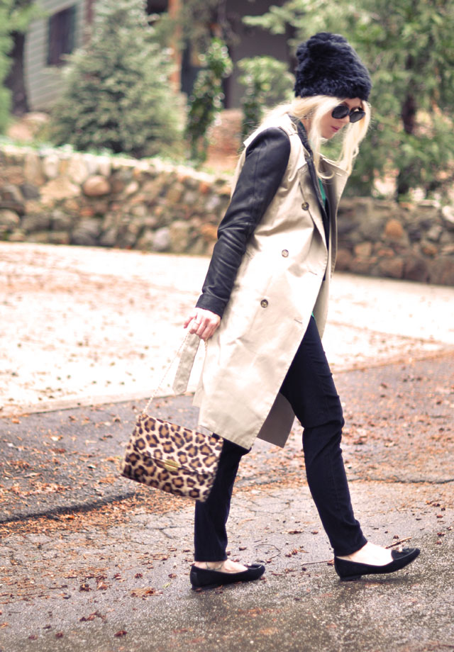 emerald green blouse, sleeveless trench leather coat, leopard print bag, winter style