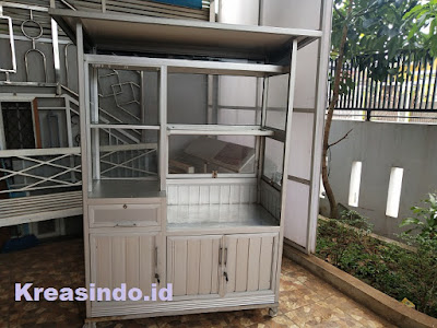 Model Desain Gerobak Fried Chicken ini bisa Anda Pilih Sebagai Referensi Model Desain Gerobak Fried Chicken ini bisa Anda Pilih Sebagai Referensi