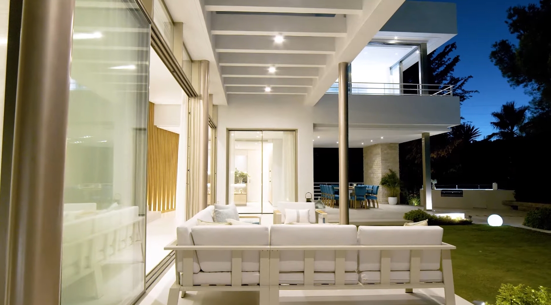 Tour Nueva Andalucia, Marbella Contemporary Villa vs. 23 Interior Design Photos
