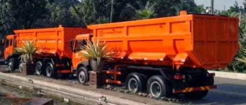 karoseri dump truk Jogjakarta-oranye belakang