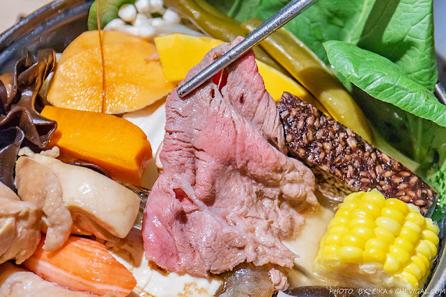 石二鍋經典Fresh店新開幕！半夜12點也能開鍋，兩人同行還送麻辣鴨血！