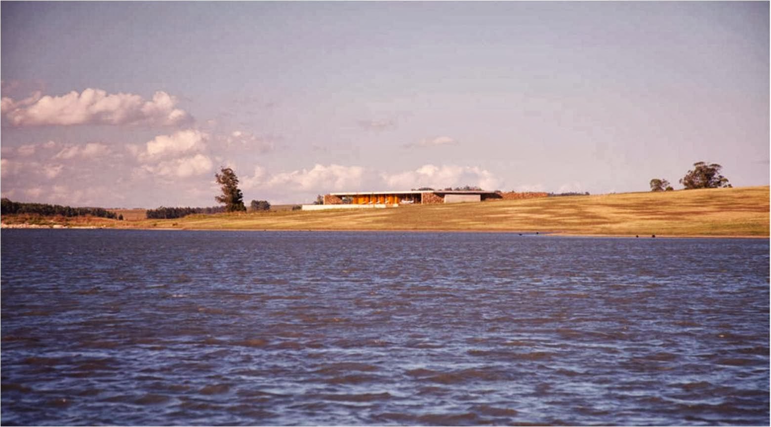 THINKING OF COLORS - Architecture & Design: CASA PUNTA DE MARCIO KOGAN