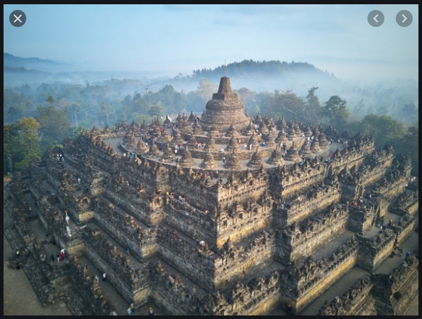 Aneka Wisata Indonesia yang Terkenal Di Kalangan Turis Mancanegara