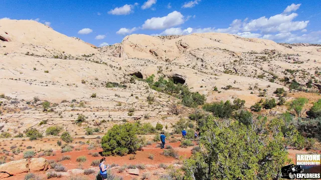Caves along Comb Ridge Utah