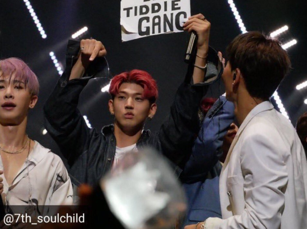 식스팩 없으면 못들어갈거 같은 연예인 사모임 | 인스티즈