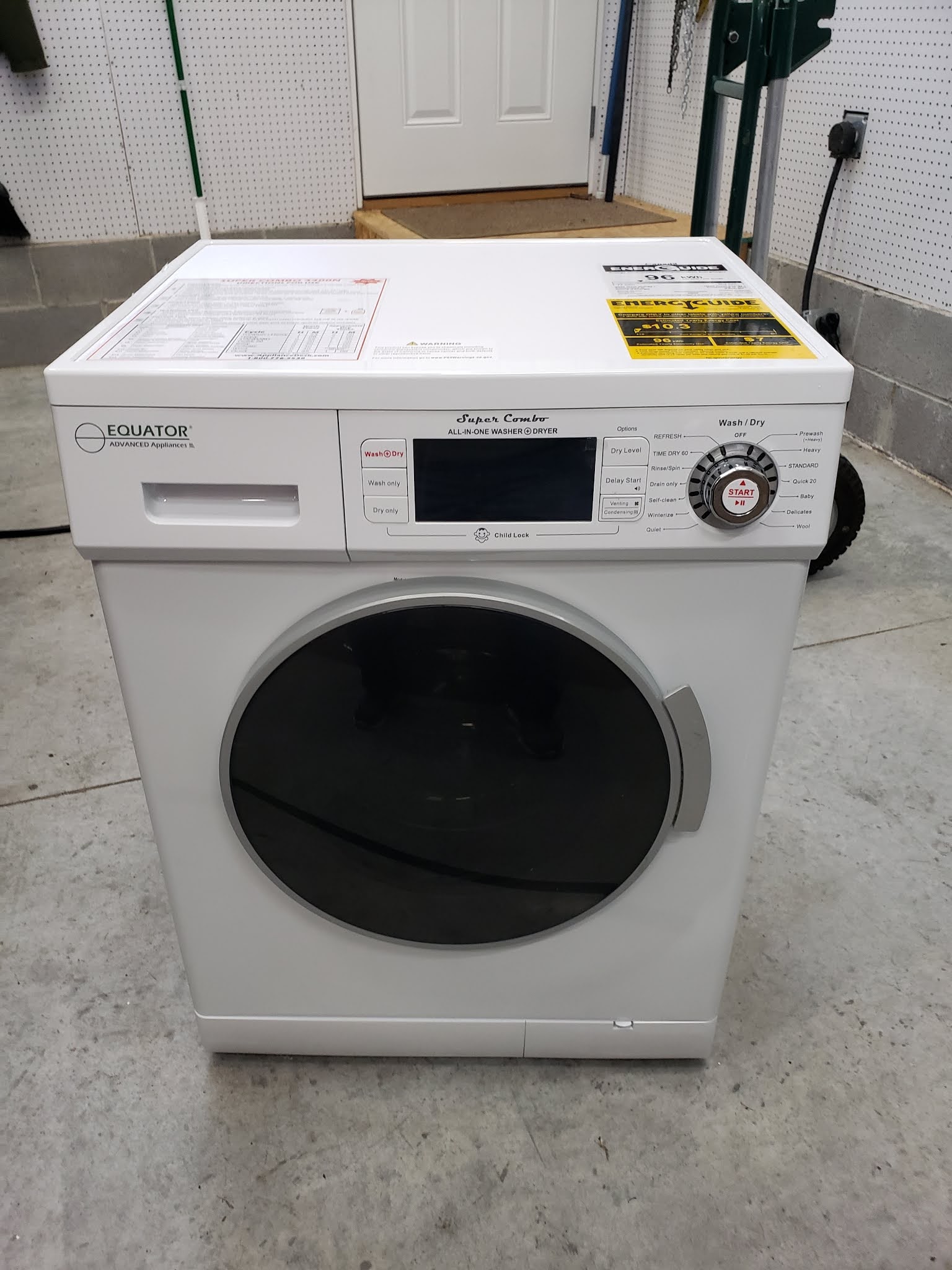 Bob and Pam's 2022 Quantum JM31 Installing a washer/dryer combo in the