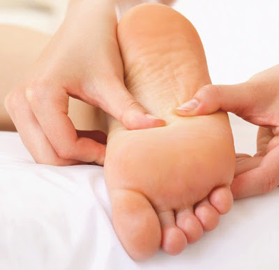 Cách massage chân bấm huyệt giúp máu lưu thông tốt-1